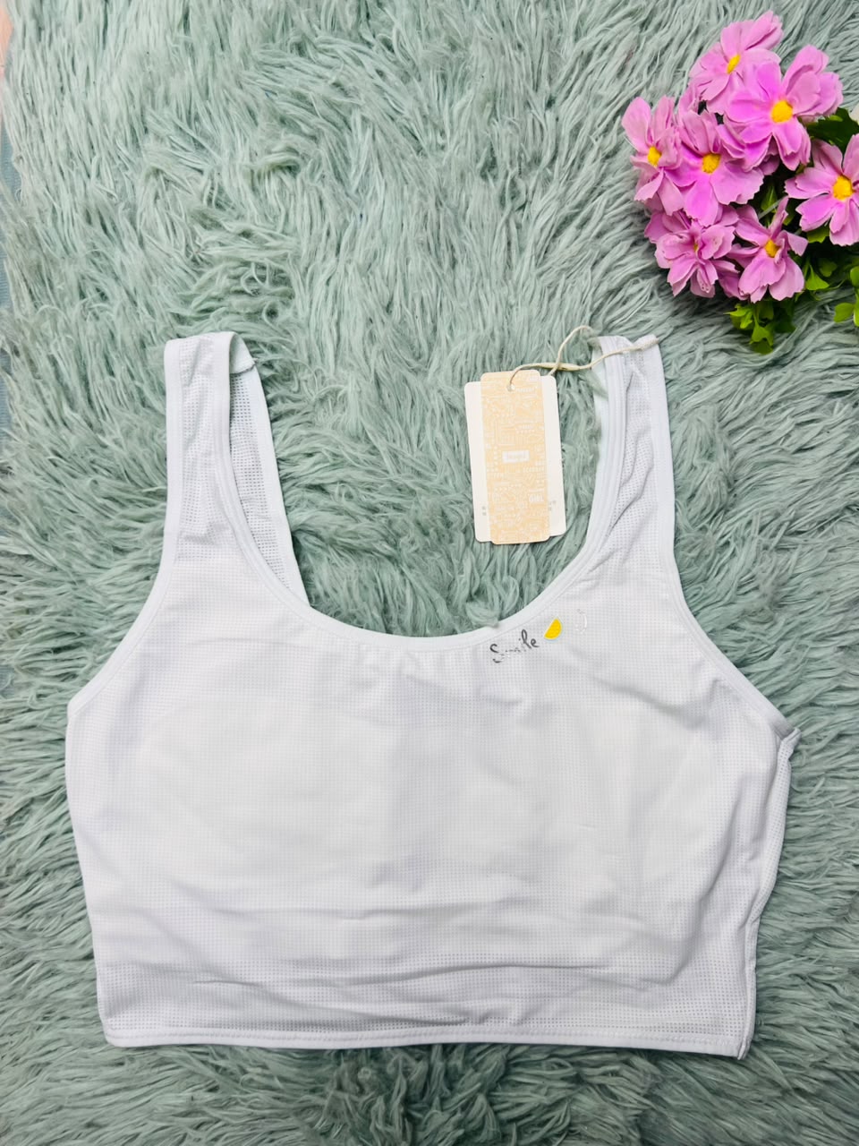 Seamless Breathable Mesh Sports Bra – Smile Graphic Crop Top
