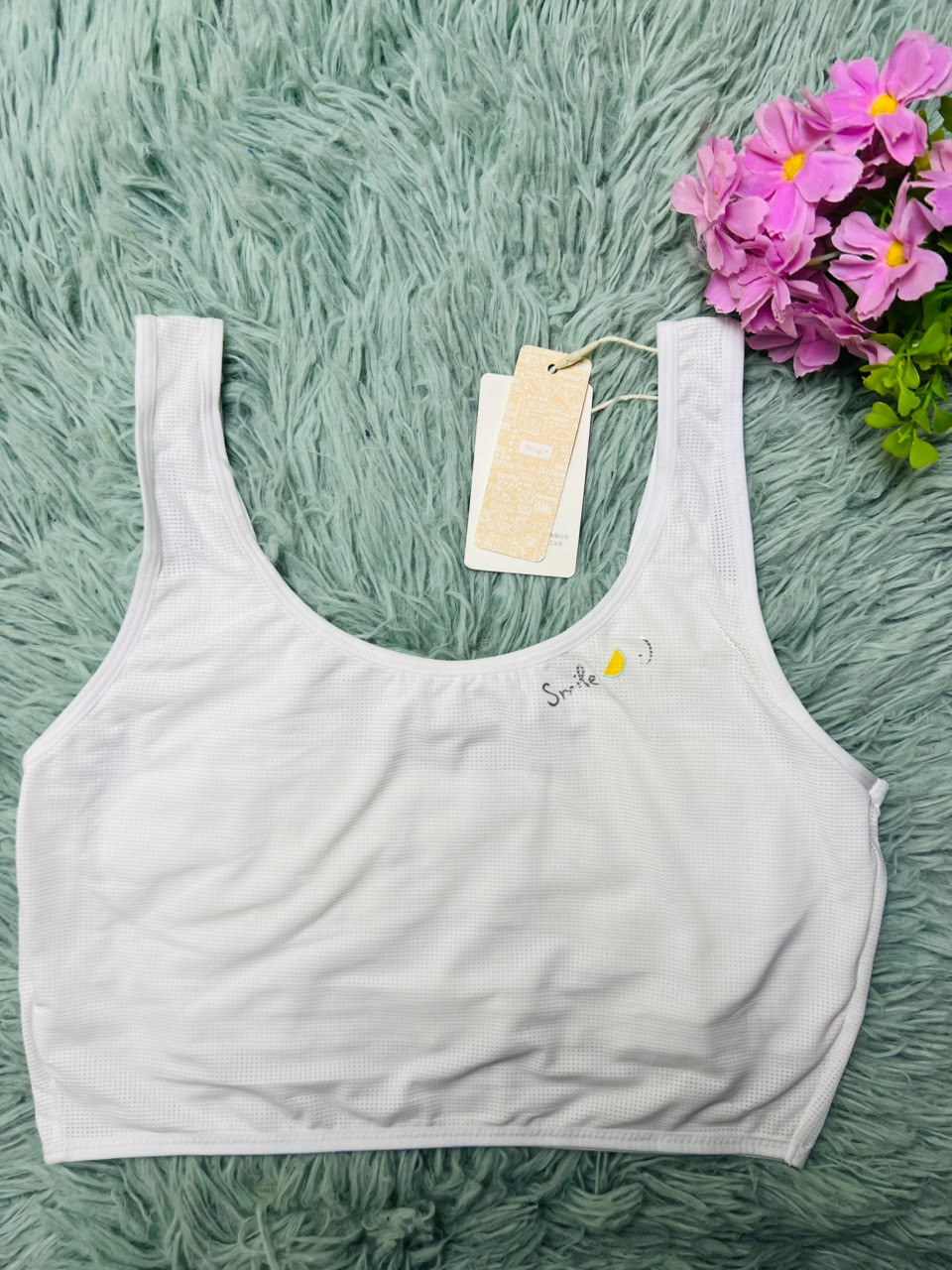 Seamless Breathable Mesh Sports Bra – Smile Graphic Crop Top