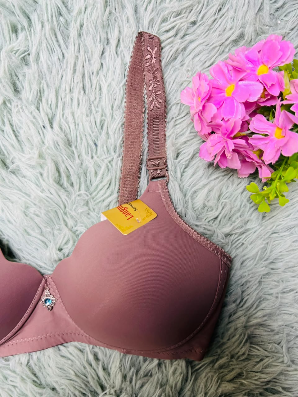Seamless Sweetheart T-Shirt Bra – Crystal Charm Padded Bra