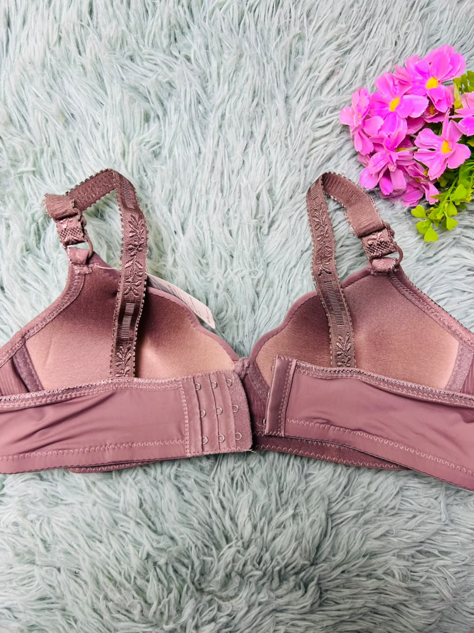 Seamless Sweetheart T-Shirt Bra – Crystal Charm Padded Bra