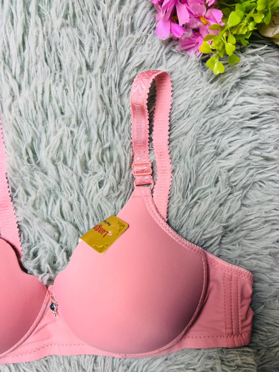 Seamless Sweetheart T-Shirt Bra – Crystal Charm Padded Bra